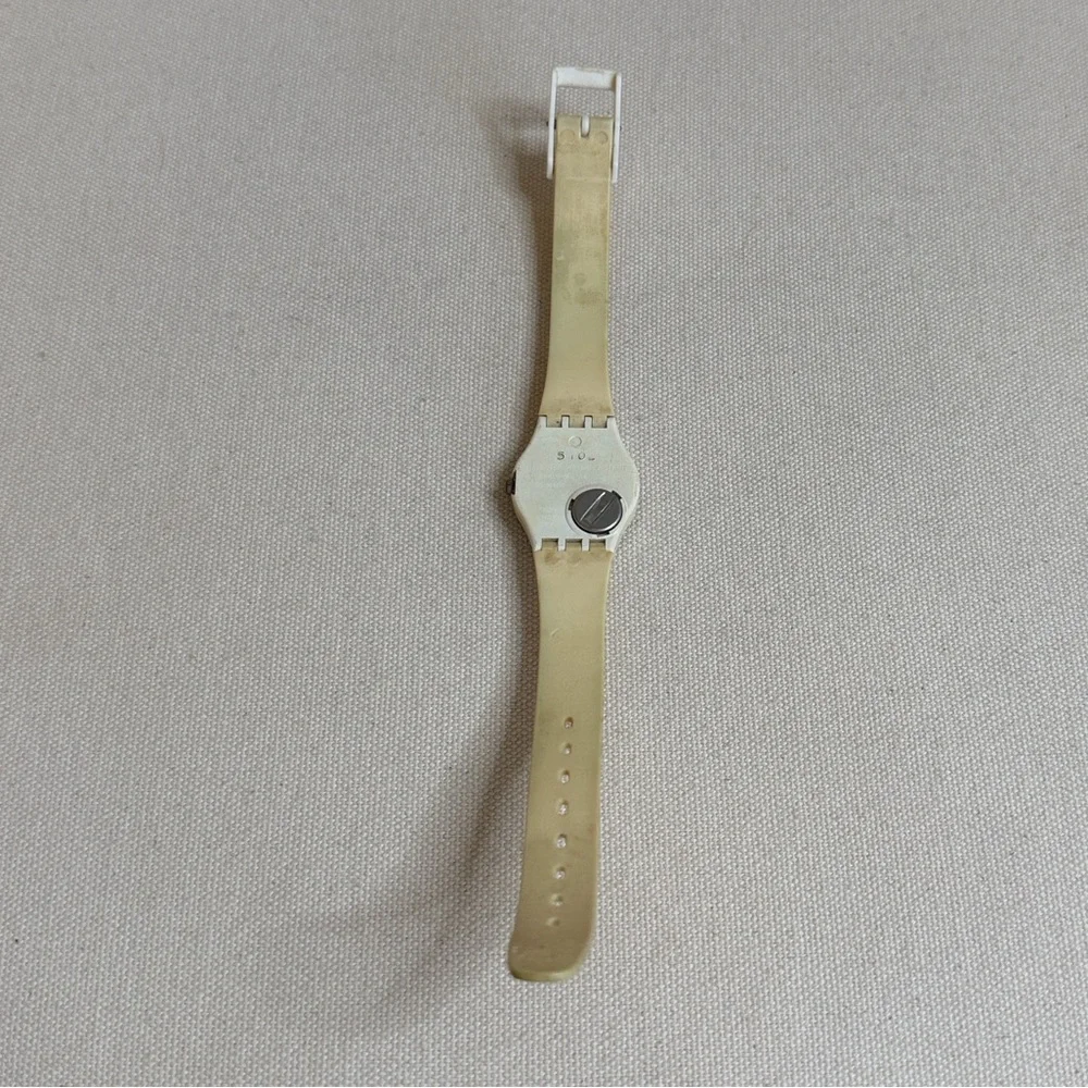 Vintage Raspberry Swatch Watch from the 1980’s New Battery